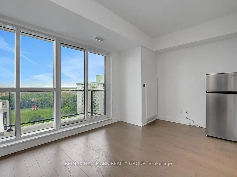 560 Rideau St #1106 — Photo 13