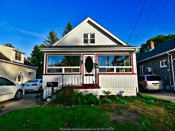 2nd image of 467 Confederation St