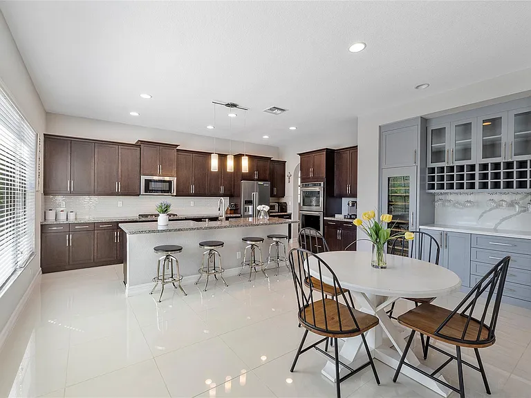 11036 Meridian Dr N — Photo 18