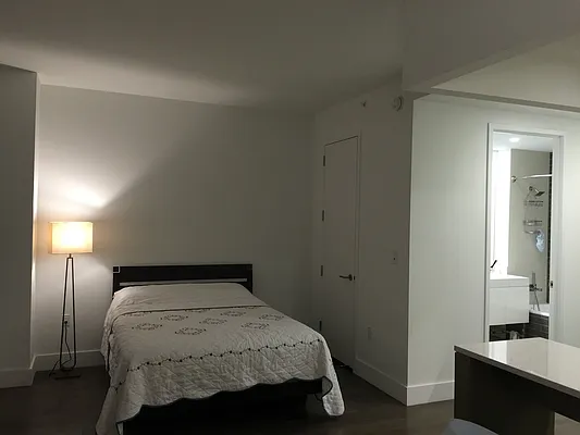 Rented by Chase Global Realty Corp | media 14