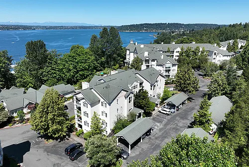 Pinnacle on Lake Washington Photo 1