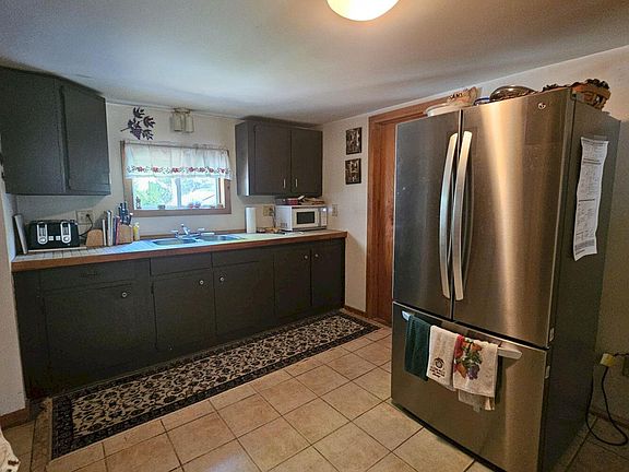 3rd image of 242 Preble Avenue