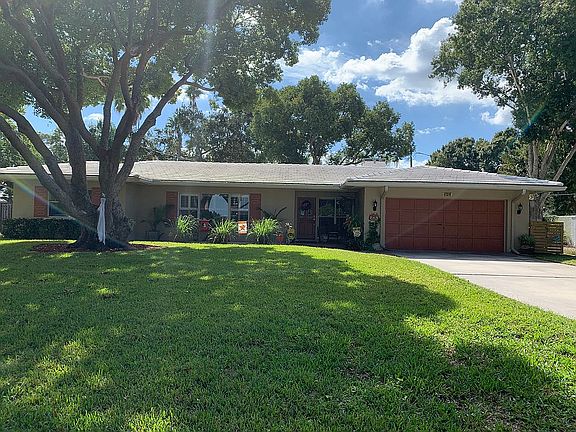 3rd image of 141 Buena Vista Dr N