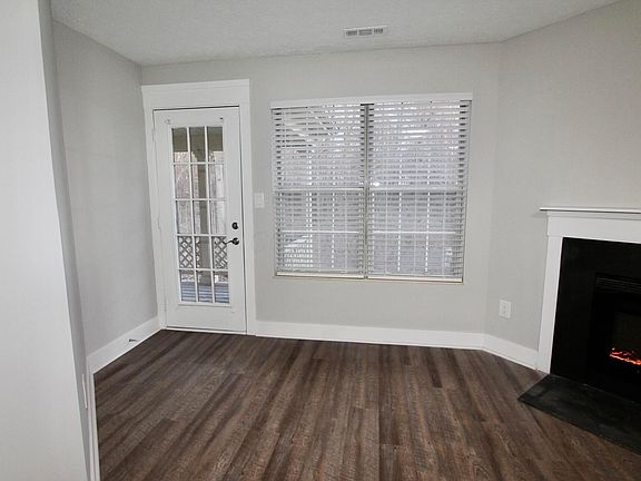 3rd image of 6478 Reflections Dr APT C