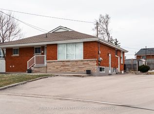 8 Salmond Ct, Hamilton, ON L8T 2J7
