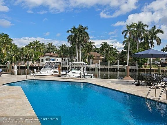 5th image of 54 Isle Of Venice Dr APT 10