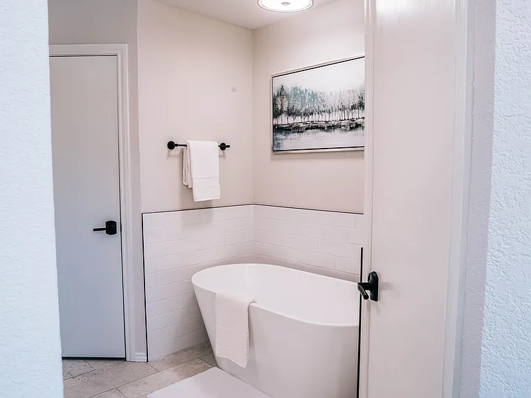 6309 Riviera Dr — Photo 19