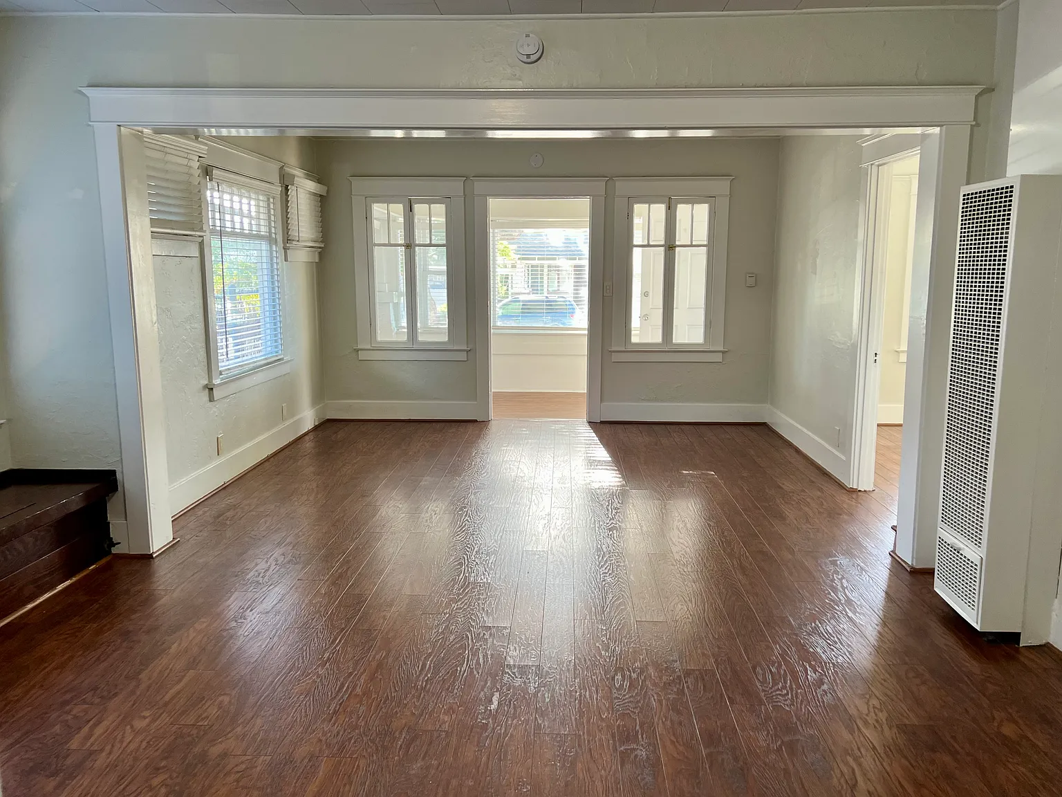 1 bed, 800 sqft, $3,200 — Photo 2