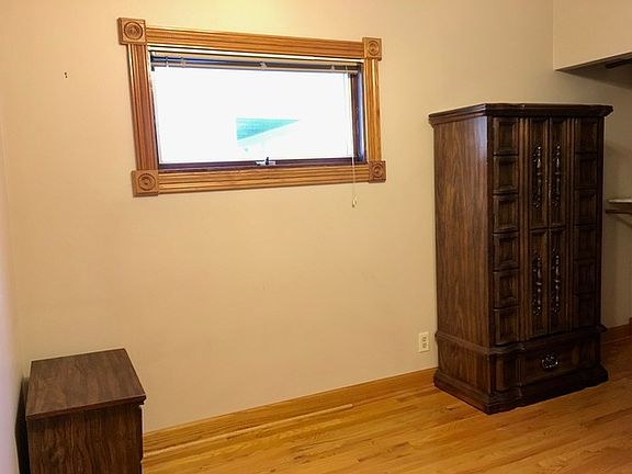 5th image of 1007 N 18th Ave