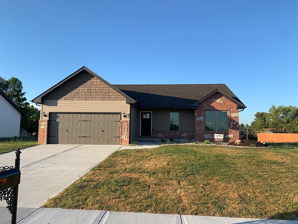 1st image of 544 Somerset Dr