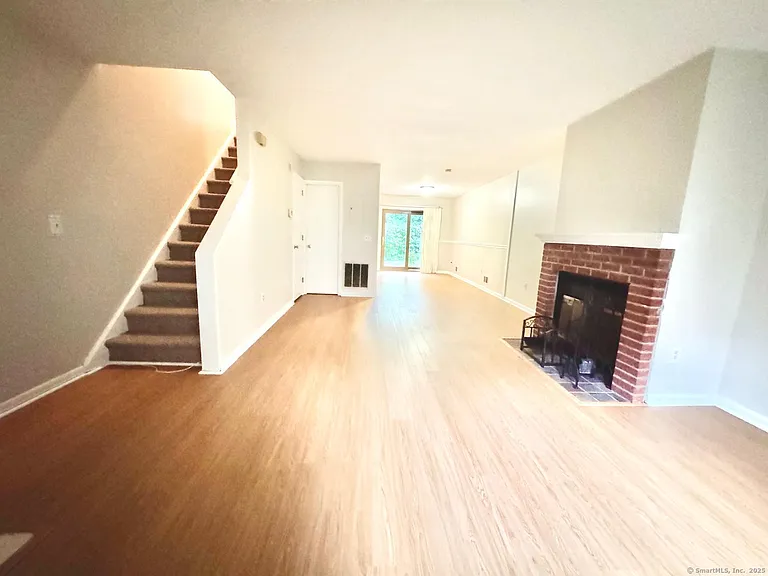 1 Horizon Dr #11 — Photo 4