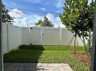 17189 SW 1st St #17189, Hollywood, FL 33027