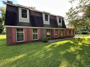 101 Windy Hill Rd, Rainbow City, AL 35906