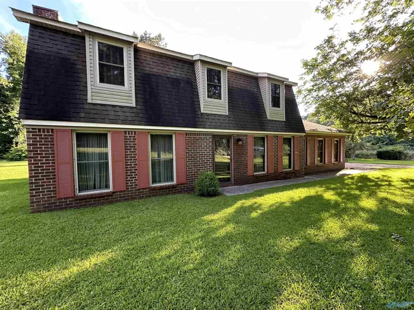 101 Windy Hill Rd, Rainbow City, AL 35906