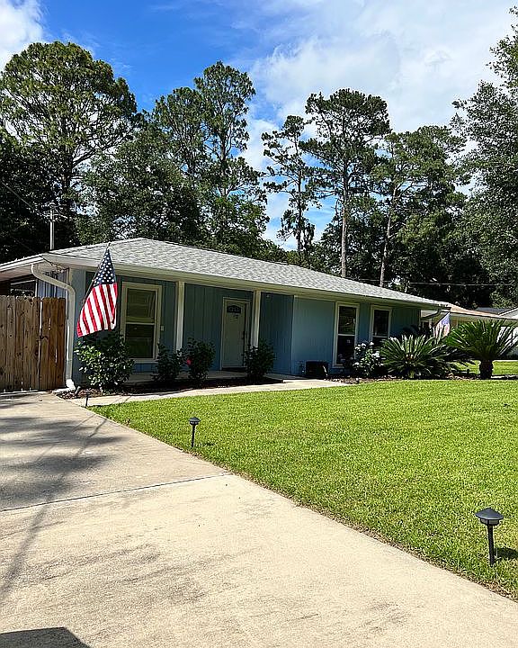 2nd image of 125 Ridgewood Dr