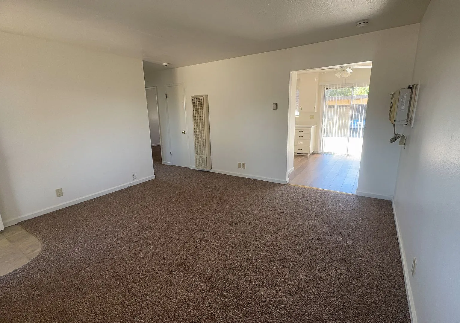 2 bedroom 1 bathroom Unit Available in Modesto — Photo 3