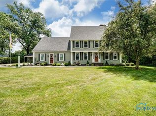 17 Old Coach Rd, Bowling Green, OH 43402