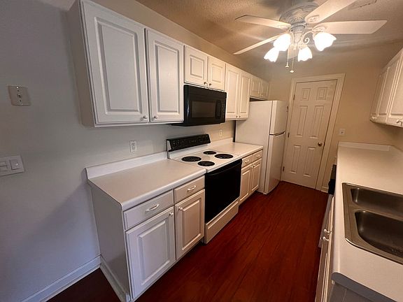 4th image of 4374 Crepe Myrtle Ct Unit A