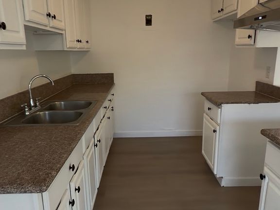 4th image of 8179 Victoria Ave #F