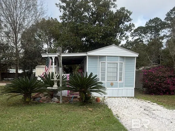 533 Buena Vista Dr, Lillian, AL 36549