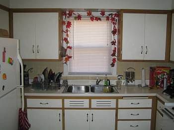 2nd image of 7048 N Rockwell St APT 2