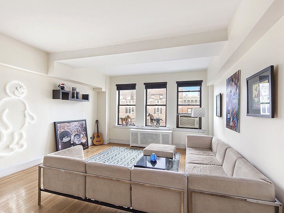 1st image of 34 W 72nd St #162