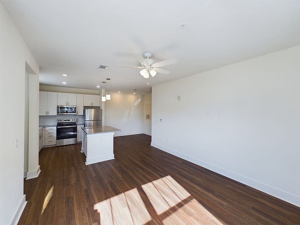 2nd image of 475 Quinn Ln #18-101
