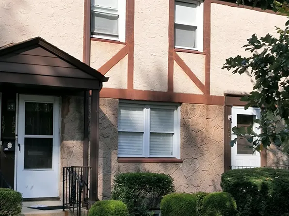 155 Rose St, Metuchen, NJ 08840
