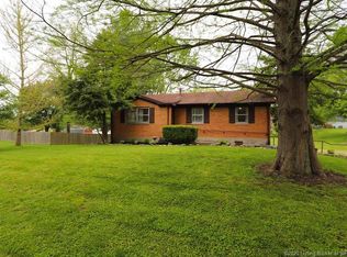 8323 Locust Dr, Charlestown, IN 47111