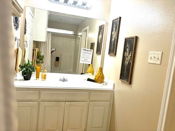 5th image of 4027 Cottage Park Ct