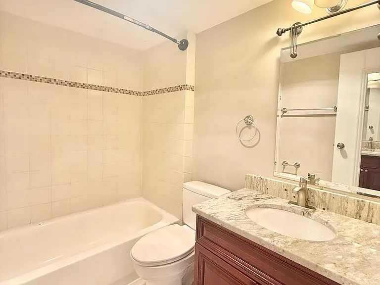 250 S Reynolds St #304 — Photo 14