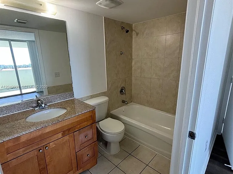 219 NW 12th Ave #911 — Photo 14