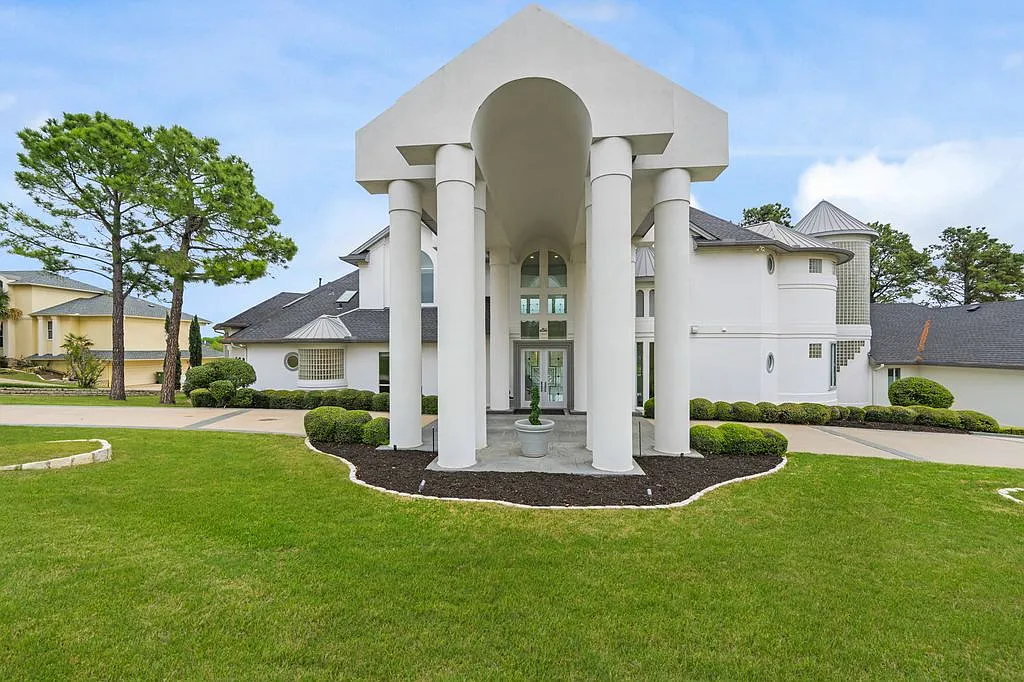 Building Photo - 656 Timbercrest Cir