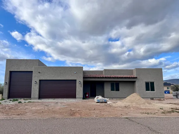 266 E Mano Dr, New River, AZ 85087