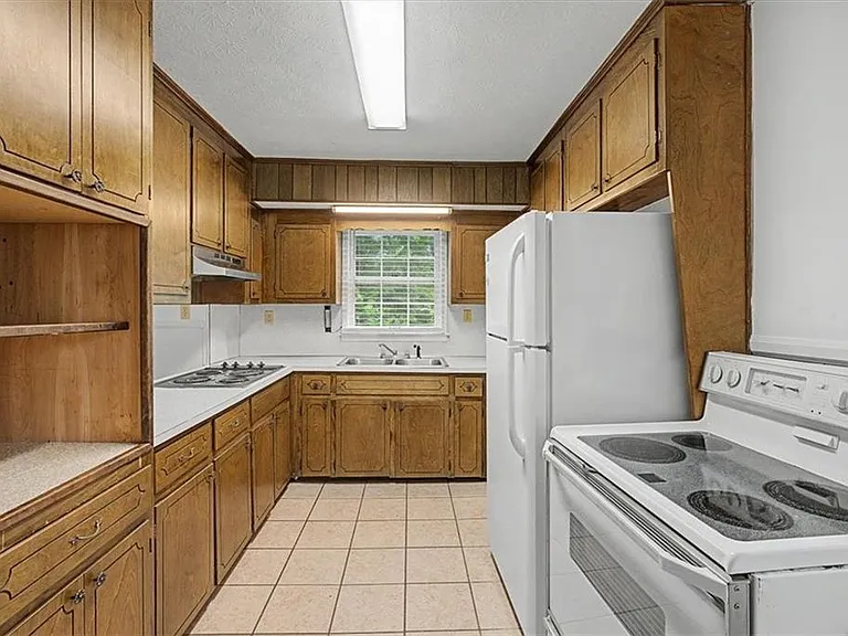 2985 Fredrick Dr — Photo 18