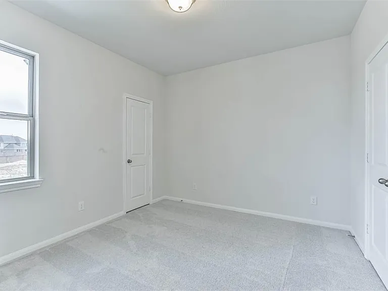 704 Ocean Palms Dr — Photo 32