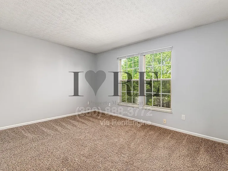 1433 Tall Meadows Dr — Photo 9