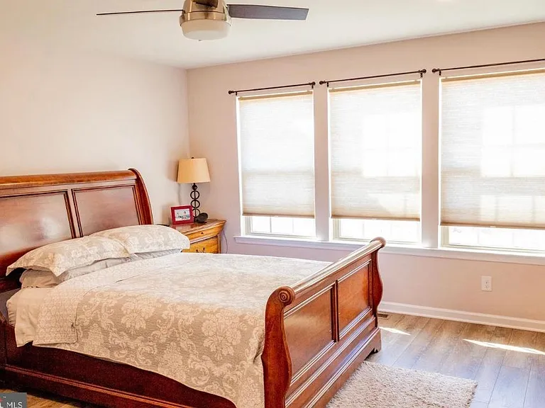 49 Locks Farm Ln — Photo 10