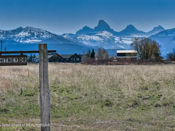3978 Whitney Dr, Driggs, ID 83422