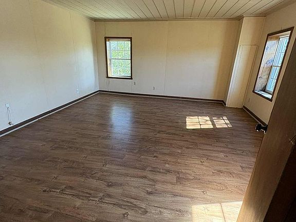 2nd image of 525 E Main St #525B3