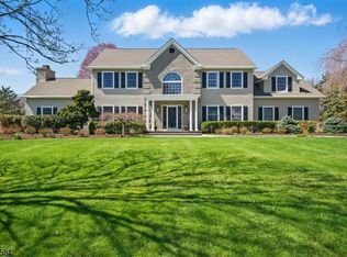 2 Pleasant Valley Rd, Parsippany, NJ 07834