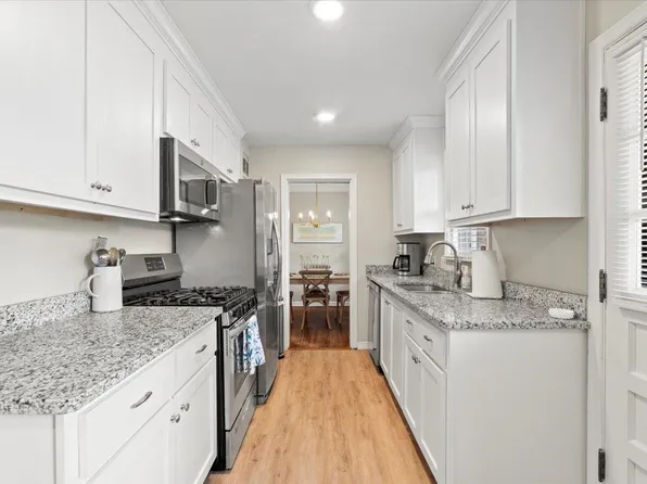 4491 Garnett Rd, Memphis, TN 38117