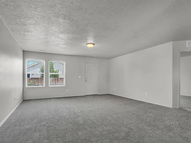 2232 N Greenville Ave — Photo 5
