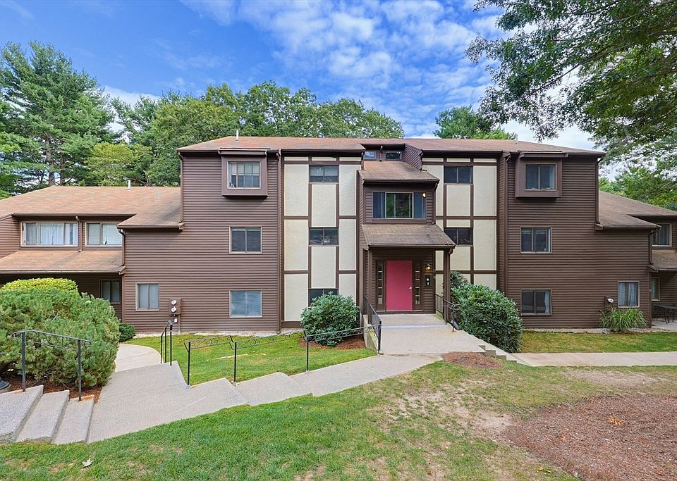 1st image of 74 Highwood Dr Unit 74