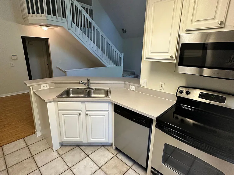 13703 Richmond Park Dr N #2709 — Photo 4