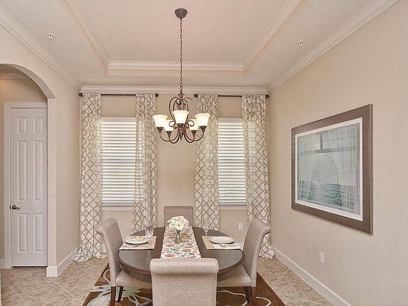 2nd image of 10331 Glastonbury Cir APT 202