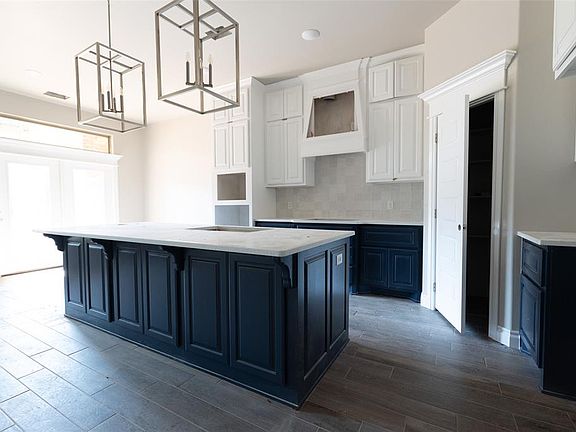 3rd image of 5509 Eden View Dr