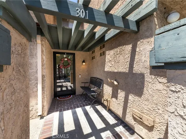 301 Whispering Pine Ln, La Puente, CA 91744