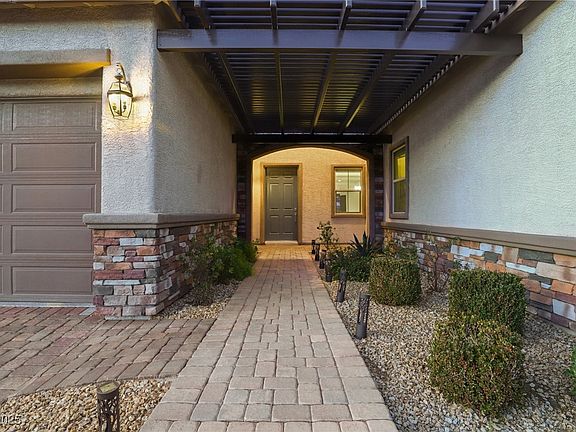 4th image of 9950 Mountain Foothills Ave