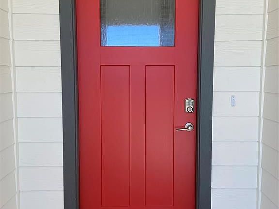 4th image of 3306 Silverton Dr